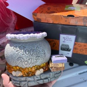 Scentsy Hocus Pocus Warmer